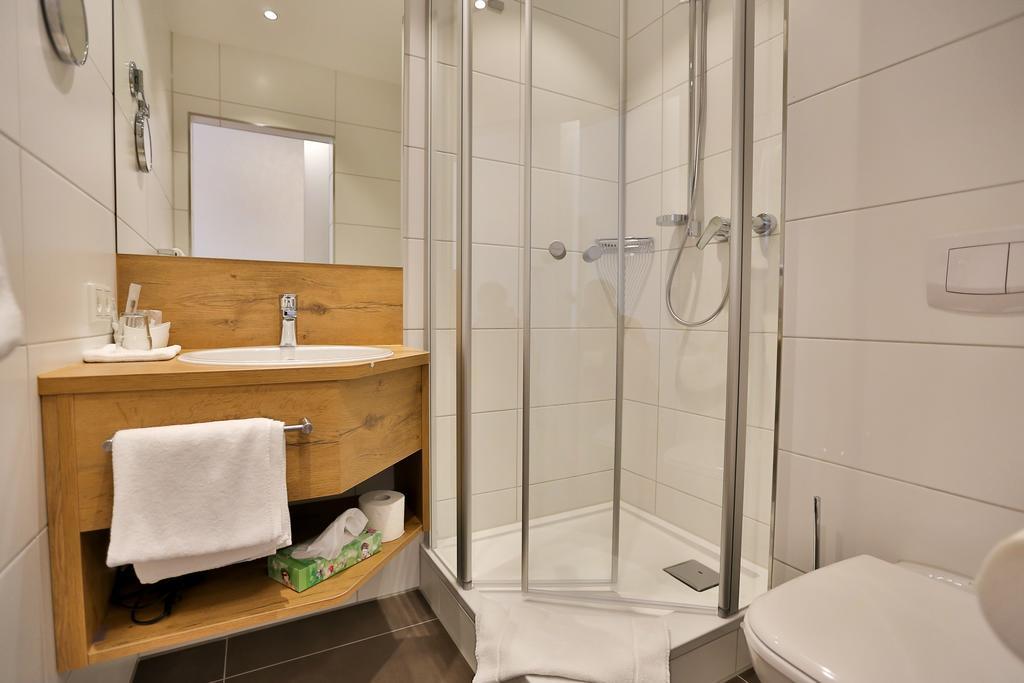 Hotel Ochsen Ammerbuch Rum bild