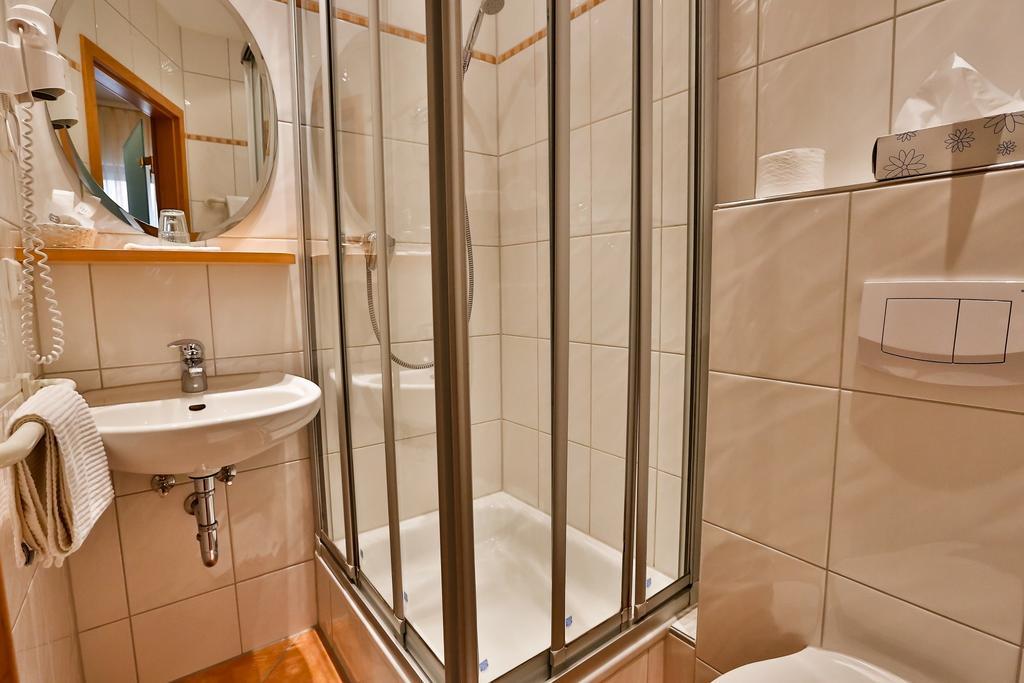 Hotel Ochsen Ammerbuch Rum bild